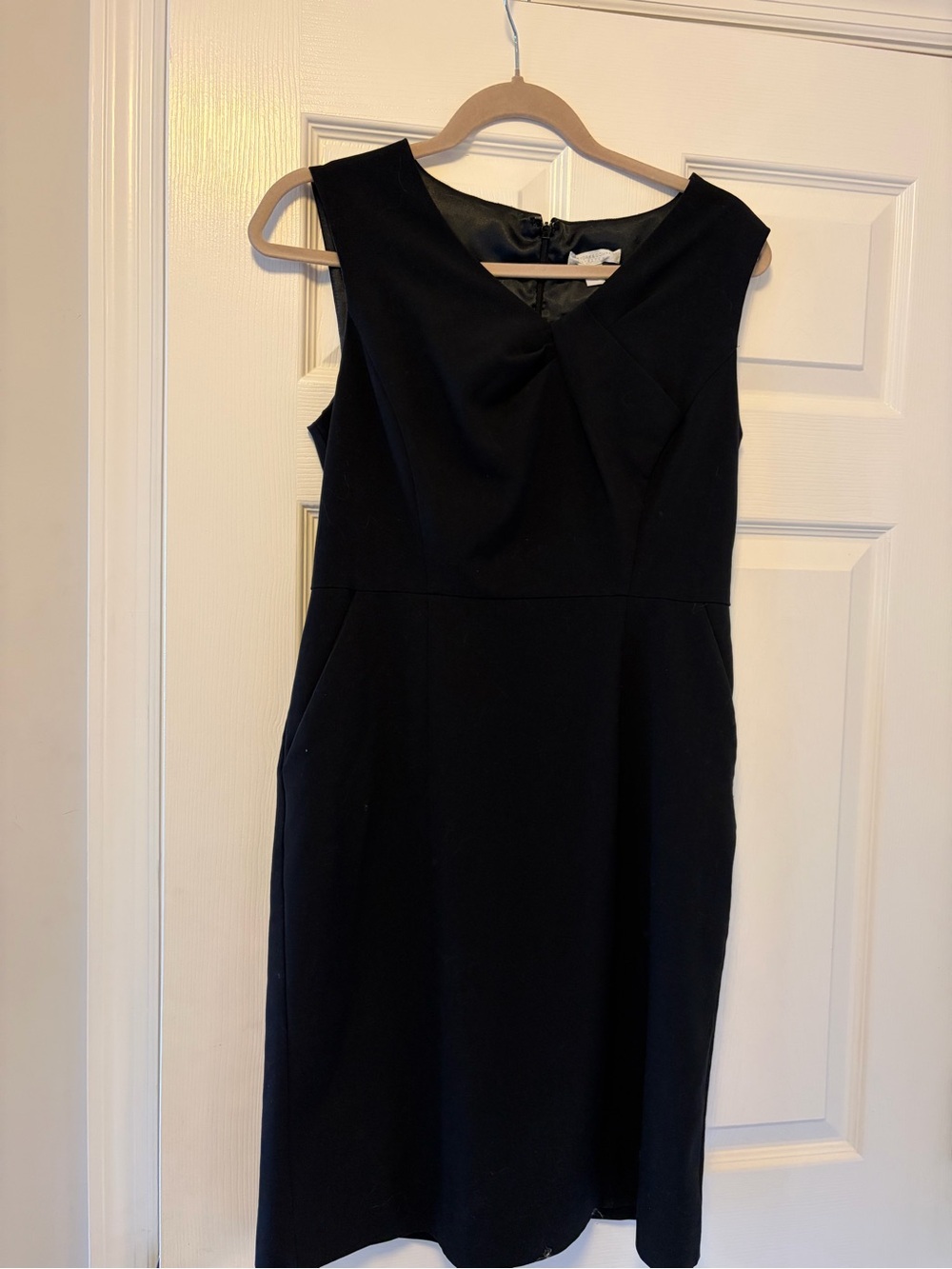 New York & Company Black Sleeveless Midi Sheath Dress